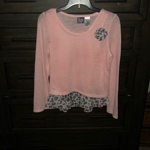 Siz 10-12 soft pink girls sweater with camasol
